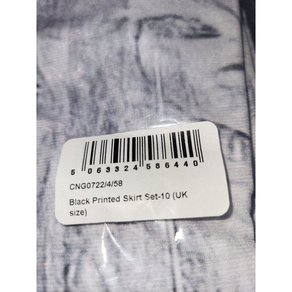 PrettyLittleThing Black Printed Skirt & Top Set Long Sleeve Size 6 - Picture 6 of 6